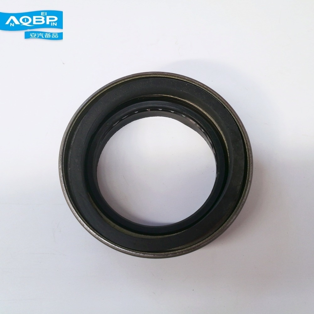 Auto Parts of JAC Sunray Car oe 3104104-R101 Inside the front wheel hub bearing assembly oil seal discovery 3