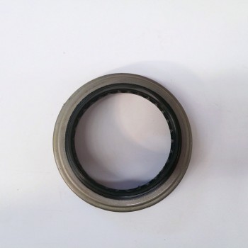 Auto Parts of JAC Sunray Car oe 3104104-R101 Inside the front wheel hub bearing assembly oil seal discovery 3