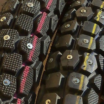 100pcs Silver Wheel Lug Screw Hard-Wearing Anti-Slip Tire Stud Ice Snow Nail Safety Protector Automobile