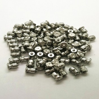 100pcs Winter Wheel Lugs Car Tires Studs Screw Snow Spikes Wheel Tyre Snow Chains Studs For Shoes ATV Car Motorcycle Tire 8x10mm
