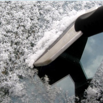 New Useful Car Windshield Snow Removal Scraper Ice Shovel Window Cleaning Tool Winter Car Accessories Car ijsschraper