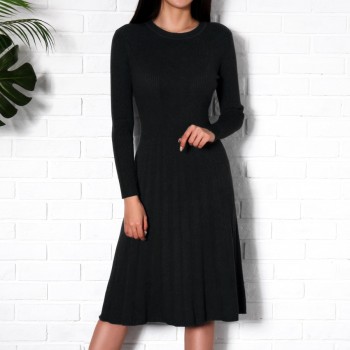 Women Kintted Dresses Winter 2018 Fashion New Arrival Long Sleeve Pleated Midi Dress Women Casual Sweater Dress Black White Blue