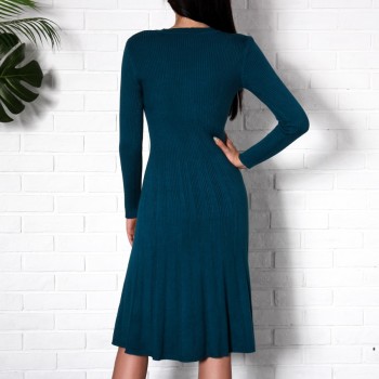 Women Kintted Dresses Winter 2018 Fashion New Arrival Long Sleeve Pleated Midi Dress Women Casual Sweater Dress Black White Blue
