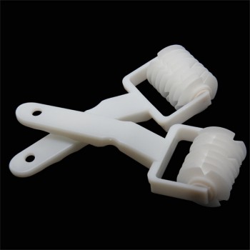 High Quality Pie Pizza Cookie Cutter Pastry Plastic Baking Tools Bakeware Embossing Dough Roller Lattice Cutter Craft Small Size