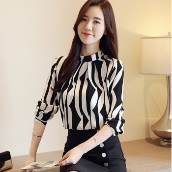2018 new arrived fashion women blouse long sleeved printed women top  stand collar blouses slim fit office lady blusa 0941 40
