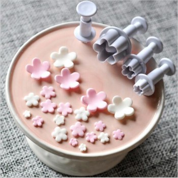 2016 Hot Sale 4Pcs/Set Plum Flower Plunger Fondant Mold Cutter Sugarcraft Cake tools Decorating Christmas Cake Decorating Tools