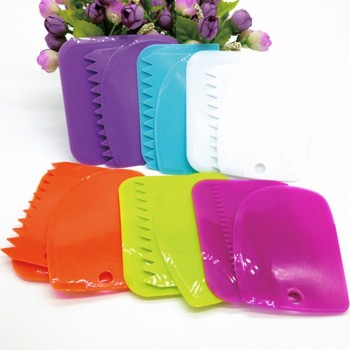 3Pcs/set Plastic Dough Knife Icing Fondant Scraper Jagged Edge Plain Smooth Cake Paddle Cake Spatulas Baking Pastry Tools