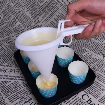Adjustable Icing Candy Kitchen Funnel Chocolate Pastry Batter Dispenser Cream Cookie Cupcake Pancake Muffin Funnel Baking Tools