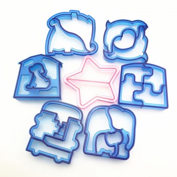 Puzzle Shape Sandwich Mould Cutter Dolphin Bear Car Dog Shape Baking Cake Bread Toast Mould Maker Sandwich Cutter Kitchen tool