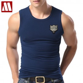 New Casual Mens Wolf T-shirts 2019 Round Neck Sleeveless Cotton embroidery Animal T shirt Men Tee Shirts Homme Camisetas Hombre