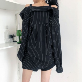 LANMREM 2019 New Fashion Personality Black Strap Vertical Stripe Off-shoulder Long Sleeve Shirt Females Blouse Vestido YE22801