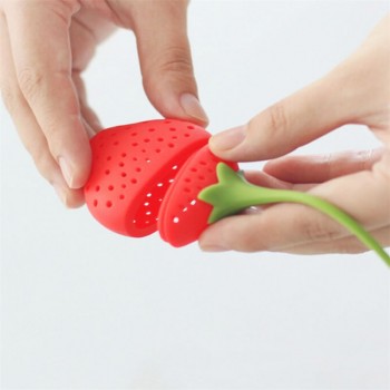 Upspirit Creative Strawberry Silicone Tea Bag Reusable Mugs Teapots Tea Strainer Loose Tea Leaf Herbal Bag Filter Infuser