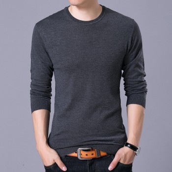 Covrlge Fashion Solid Mens Sweater 2017 Autumn New O-neck Black Sweater Mens Jumpers Male Pollover Knitted Polo Shirt MZL001