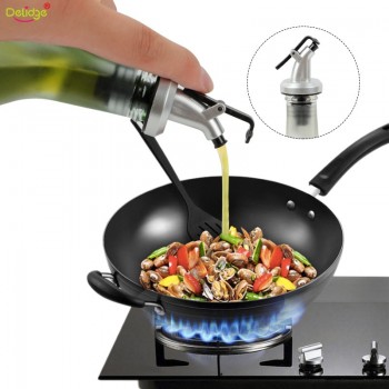 1Pc Olive Oil Sprayer Liquor Dispenser Wine Pourers Flip Top Beer Bottle Cap Stopper Tap Faucet Bartender Bar Tools Accessories