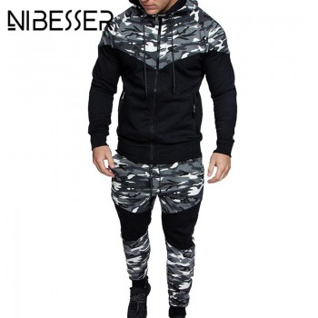 2018 New Camouflage Printed Men Set Causal Patchwork Jacket Men 2Pcs Tracksuit Sportswear Hoodies Sweatshirt Pants Jogger Suit