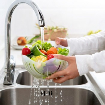 WOWCC 60 Seconds Salad Cutter Bowl Wave Shape Easy Salad of fruit Salad Bowl