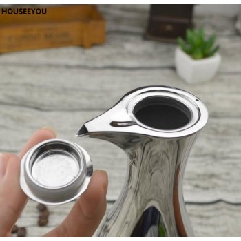 High Quality High Grade Oil Can Europe Style Leakproof Stainless Steel Oil Vinegar Gravy Boats Seasoning Container Kitchen Tools