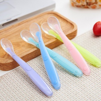 1pc silicone baby spoon Safety feeding dishes Soft Infant Learning spoons kids Tableware for children dinnerware cutlery colher