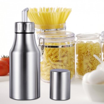 1Pc Stainless Steel Dust-proof Edible Oil Pot Sauce Vinegar Leak-proof Oil Bottle Kitchen Accessories 500ml 750ml 1000ml