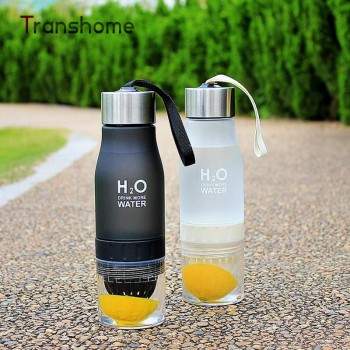 Transhome Creative Fruit Juice Infuser Water Bottle 650ml Plastic Portable Lemon Juice Bottle For Water Sport Drinking Bottle