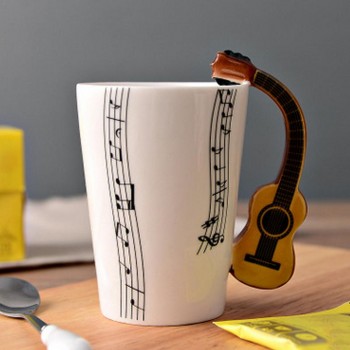 Creative Music Violin Style Guitar Ceramic Mug Coffee Tea Milk Stave Cups with Handle Coffee Mug Novelty Gifts