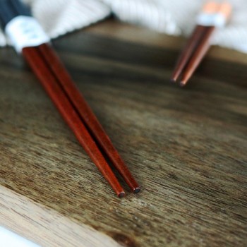 2 Pairs Handmade Japanese Natural Chestnut Wood Chopsticks Set Value Gift