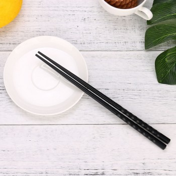 1Pair Japanese chopsticks Alloy Non-Slip Sushi Food sticks Chop Sticks Chinese Gift palillos japoneses reusable chopsticks 18Oct