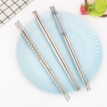 HILIFE Durable Tableware Blue and White Pattern Hollow Anti-scald Non-Slip Chopsticks 5 Pair Stainless Steel 201