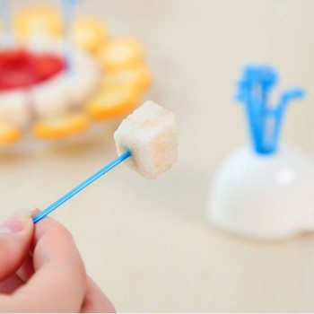 1set Novelty Fruit Vegetable Tools Creative White Whale Design Jar Spray Fruit Pick Kitchen Tool