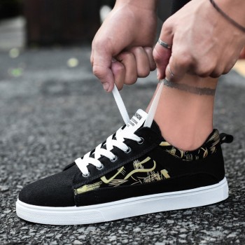 Men Outdoor Sport Skateboard Shoes Sneakers Men Brand Flat Sole Lightweight Training Sport Shoes Men Male Skateboarding Sneakers