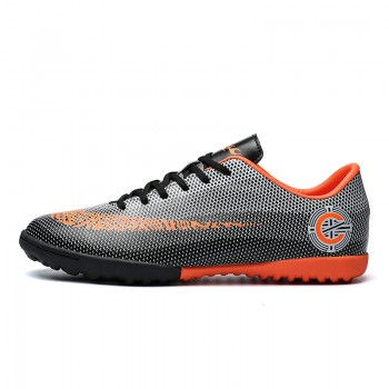 2018 Men Soccer Shoes High Quality Cheap Boys Soccer Shoes Breathable Long Spikes Kids Football Boots Chuteira Futebol