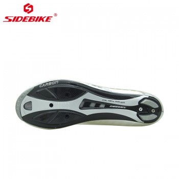 2018 NEW Professional road bike riding carbon fiber material lock shoes ultra light breathable wrapped route bicycle shoes Cheap