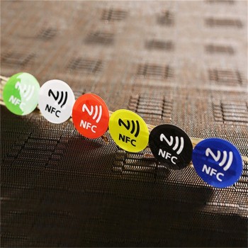 (6pcs/lot ) NFC Tags Stickers NTAG213 NFC tags RFID adhesive label sticker Universal Lable Ntag213 RFID Tag for all NFC Phones