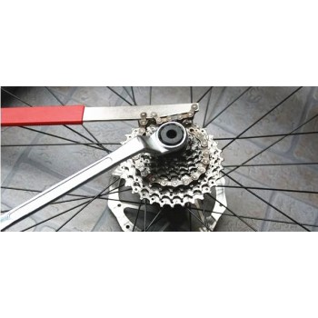 Bicycle Freewheel Disassembly Wrench Chain Whip Cassette Sprocket Remover Tool Freewheel Repair Tools Bicycle Chain Repair Tool