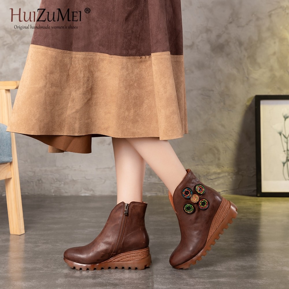 HUIZUMEI BHandmade oots Women Genuine Leather Ankle Boots Artificial Velvet Handmade Lady soft Flat shoes Casual Womens shoes.
