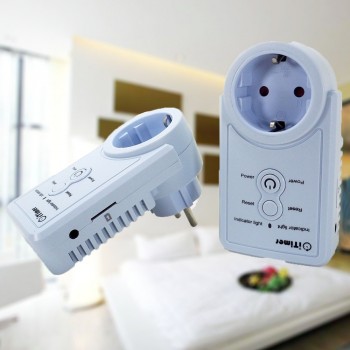 V106 10A EU GSM Power Socket Remote Control Switch  Smart Sockets Outlet SMS  Home Automation Russian English