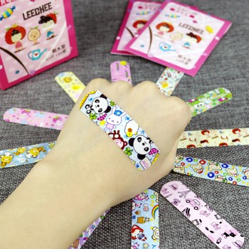 2 Sets 200PCS Waterproof Breathable Cute Cartoon Band Aid Hemostasis Adhesive Bandages First Aid Emergency Kit For Children