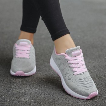 Fast delivery Women casual shoes fashion breathable Walking mesh lace up flat shoes sneakers women 2018 tenis feminino