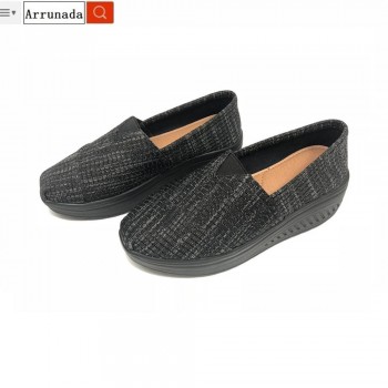 Women Vulcanize Shoes Plus Size Women Sneakers Slip On Wedge Sneakers Black Woman Zapatillas Mujer Plataforma Chaussure Arrunada