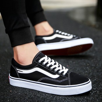 2018 Spring Autumn New Trend Mens Vulcanized Shoe Men Casual Shoes  Breathable Sneakers Lace-up Canvas Shoes Mens Skull Shoes