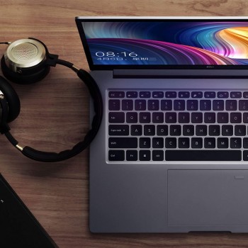 Original Xiaomi Mi Notebook 15.6 Pro GTX 1050 MAX-Q Laptops i5-8250U 4GB GDDR5 256GB DDR4 In Stock