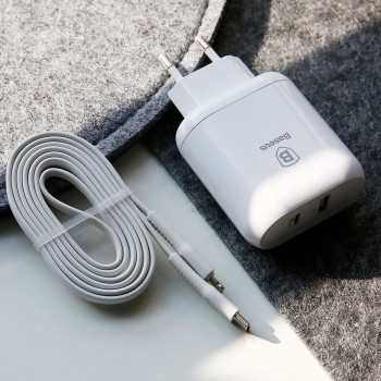 Baseus 32W Type-C PD Quick Charge USB Charger For iPhone X 8 Adapter With PD Cable Fast Charging Phone Charger For Samsung S9 S8