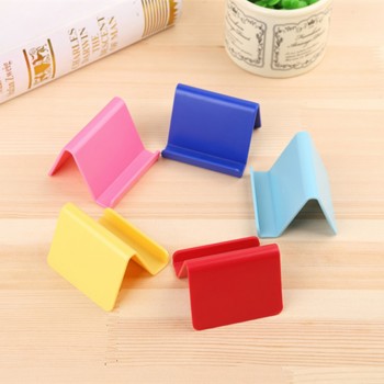 Universal Plastic Phone Holder Stand Base For iPhone 7 8 X for Samsung for Xiaomi Smartphone Candy Color Mobile Phone Bracket