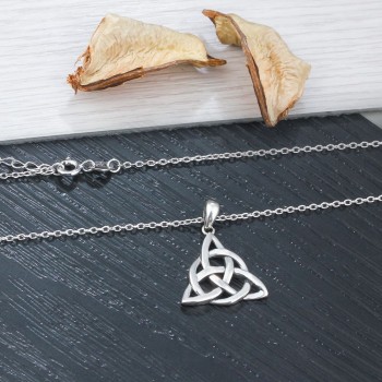 925 Sterling Silver Vintage Celtics Knot Art Necklaces amp; Pendants Triquetra Trinity Chain Necklace Gift For Girls (Lam Hub Fong)