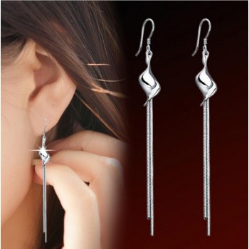 OMHXZJ WHOLESALE Fashion jewelry Smooth snake bone chain Twisted slices indirect 925 Sterling Silver Earrings Ears hang YS92