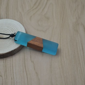 Leanzni Vintage menwoman s fashionable wood resin necklace pendant, woven rope chain, hot - selling jewelry gifts