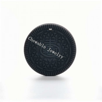 1piece  HOT Siliconie Biscuit Pendant Jewelry Cookie Baby Teether Oreo Chew Toy Pacifier Clip Necklace Making BPA Free Toy