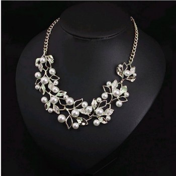 Fashion Simulated Pearl Necklacesamp;Pendants Leaves Statement Necklace Women Collares Ethnic Jewelry Personalized Gifts New Arrive