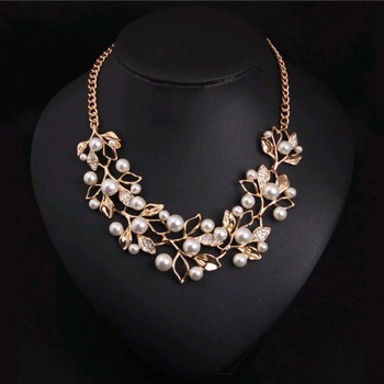 Fashion Simulated Pearl Necklacesamp;Pendants Leaves Statement Necklace Women Collares Ethnic Jewelry Personalized Gifts New Arrive