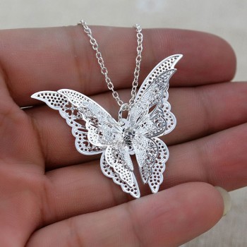 Necklaces Pendants Vintage Womens Jewelry Lovely Butterfly Chain Necklace Jewelry Pendants Long Necklace 2018